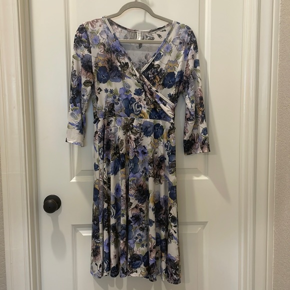 Pinkblush Dresses & Skirts - 5/$25 | Pinkblush | As-Is Blue Floral Knee Length Dress